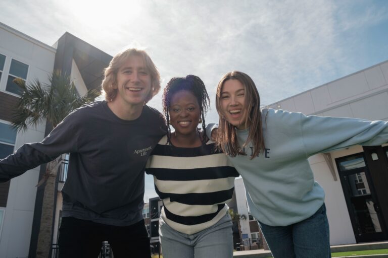 Why Companies use a Third-Party Payroll Partner for Summer Interns